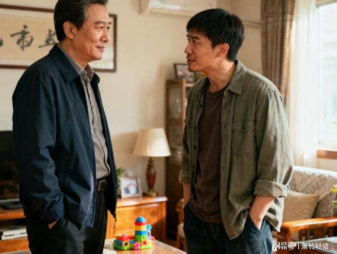 新上任市长探望恩师被儿时玩伴讥讽出门看到